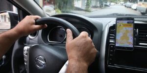 motoristas-de-app-tem-maior-risco-de-endividamento,-alerta-tst