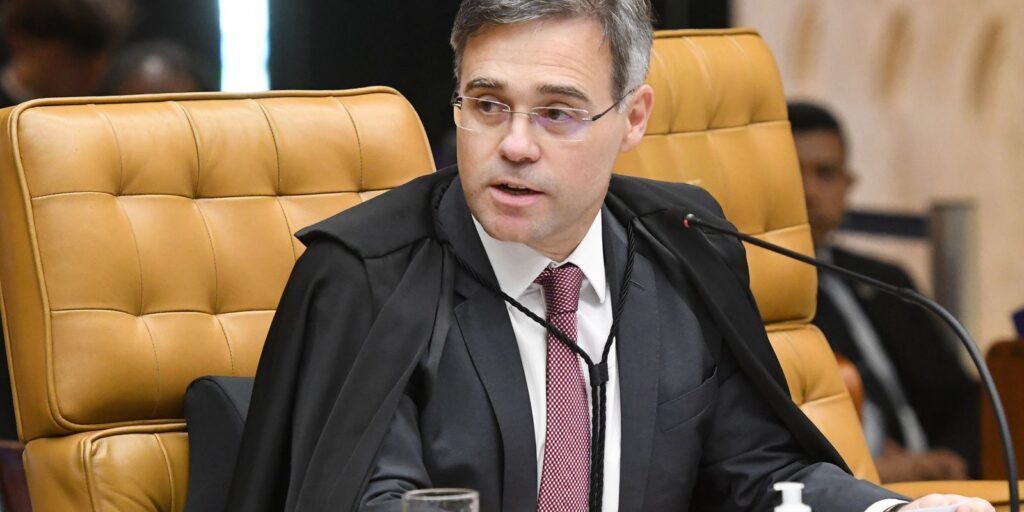 mendonca-determina-remocao-de-video-de-deputados-contrarios-a-flavio 