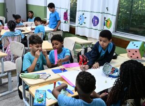 ensino-integral-acelera-aprendizado-de-vulneraveis,-aponta-estudo