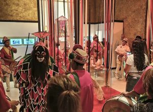 exposicao-em-niteroi-apresenta-elementos-do-bordado-e-da-folia-de-reis